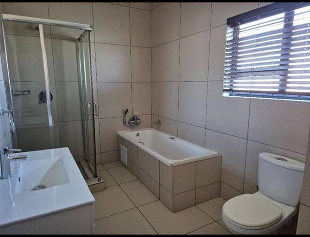 2 BEDROOM APARTMENT FOR SALE IN LILIANTON